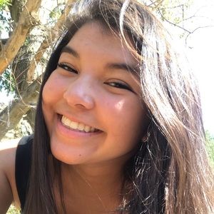 Meet your Posher, Iris